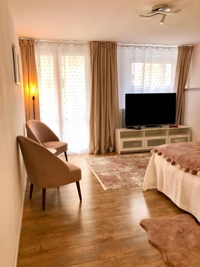 Old Town Romantic Apartment. Breslau-Wroclaw. Eksteriør billede